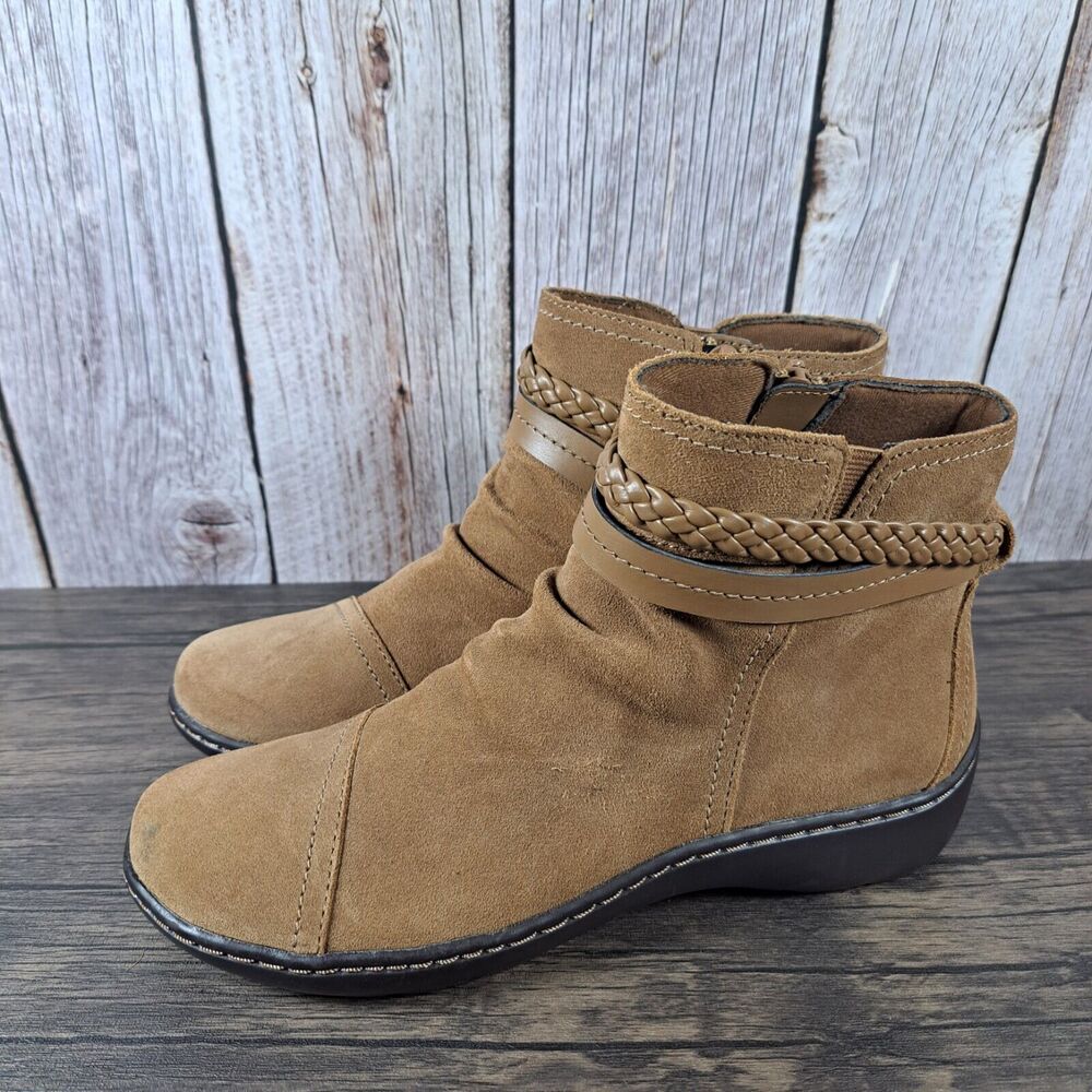 Clarks Cora Braid Boot Dark Khaki Ankle Boots Side Zip Women's Sz 6 M (VGC)
